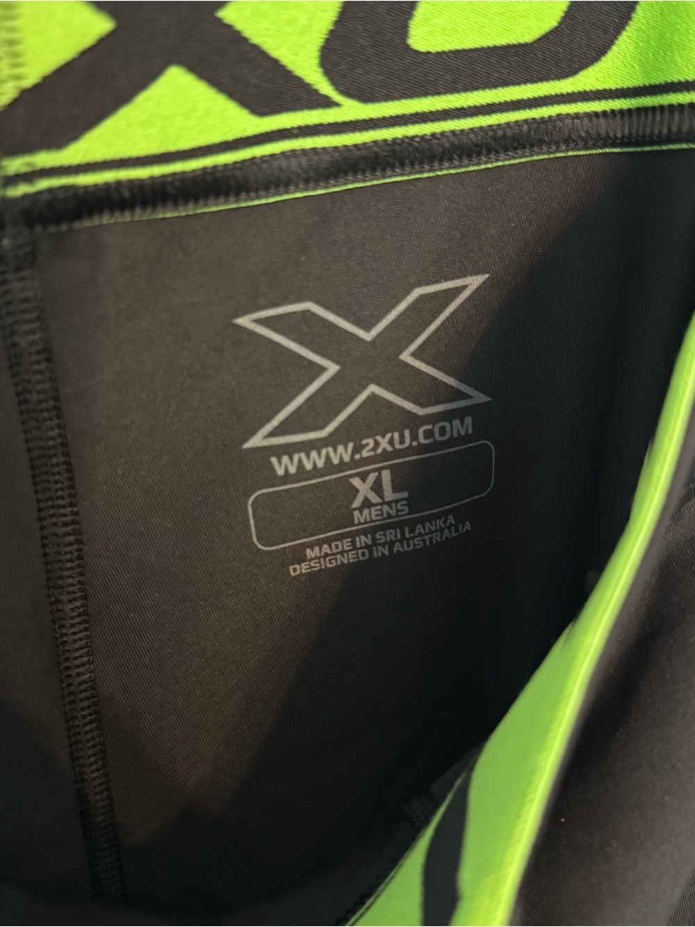2XU Elite Power Recovery Compression Tights compression leggings Black and Green - Picture 6 of 6